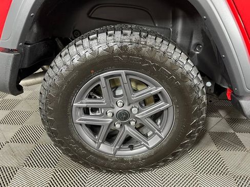 Used 2026 Jeep Wrangler Unlimited Sport AWD/4WD image 12