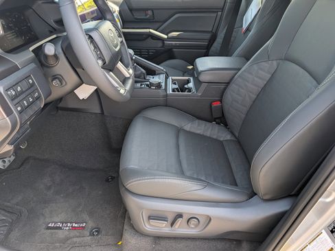 New 2026 Toyota 4Runner TRD Sport Premium AWD/4WD image 9