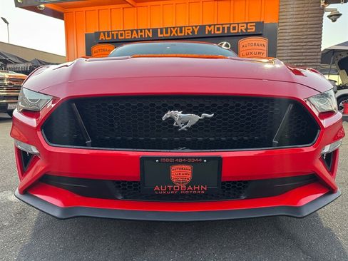 Used 2018 Ford Mustang GT Premium RWD image 4