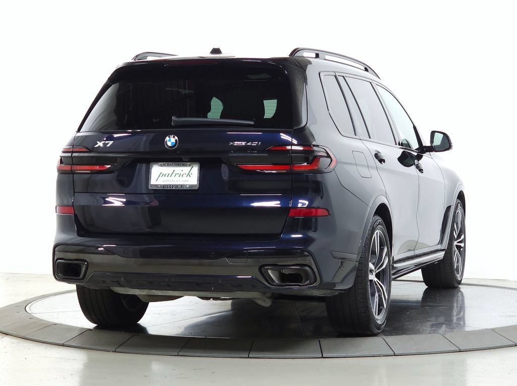 Used 2026 BMW X7 xDrive40i AWD/4WD image 10