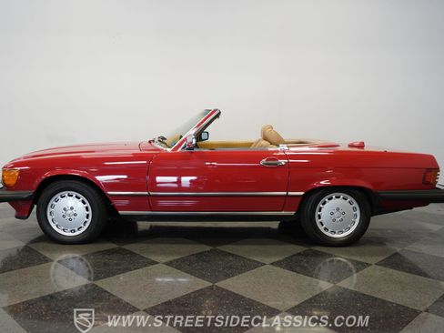 Used 1987 Mercedes-Benz 560 SL image 2