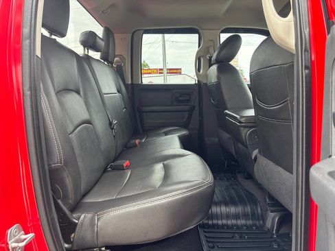 Used 2012 RAM 1500 Express RWD image 25