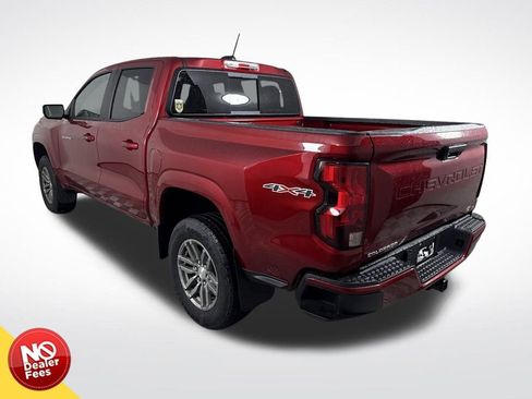 Used 2024 Chevrolet Colorado LT w/ LT Convenience Package II image 6