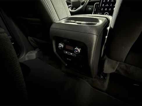 Certified 2025 GMC Acadia Elevation image 34