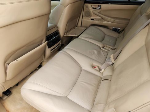 Used 2009 Lexus LX 570 4WD image 39