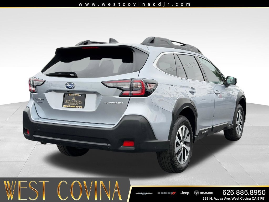 Used 2025 Subaru Outback Premium AWD/4WD image 7