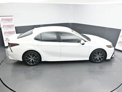 Used 2023 Toyota Camry SE image 31