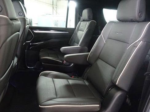 New 2026 Cadillac Escalade ESV Luxury image 19