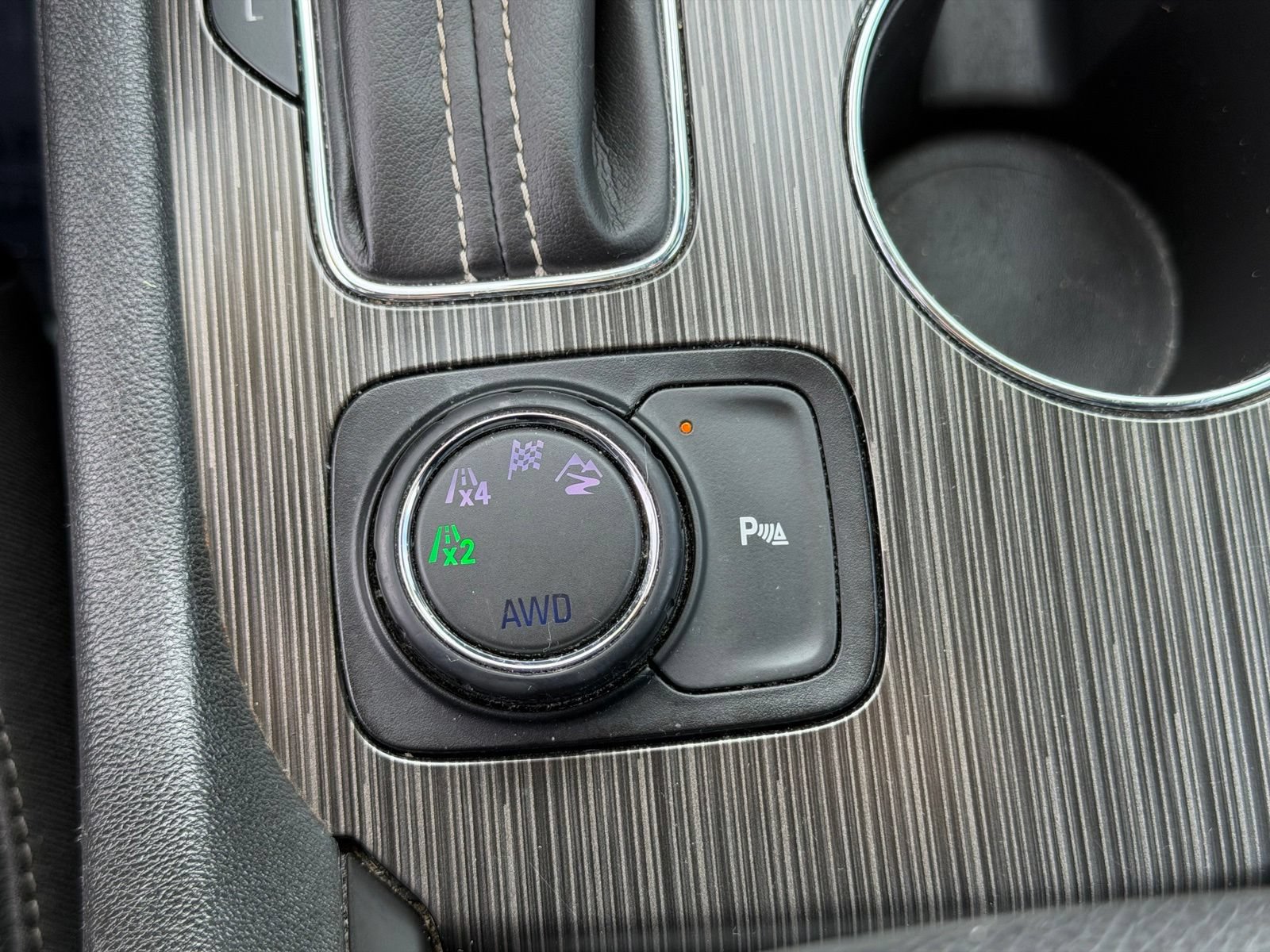 Used 2019 GMC Acadia SLT AWD/4WD image 23
