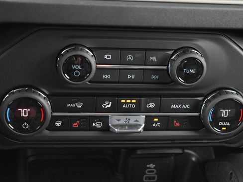 New 2026 Ford Bronco Outer Banks w/ Sasquatch Package AWD/4WD image 26