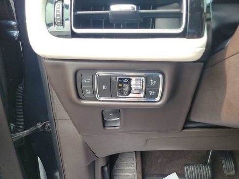 Used 2023 Lincoln Nautilus Black Label AWD/4WD image 45