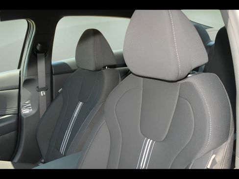 New 2025 Hyundai Elantra Sport w/ Cargo Package image 13