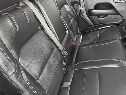 Used 2021 Jeep Wrangler Unlimited Sahara w/ Cold Weather Group image 18