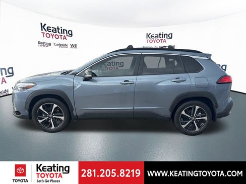 Used 2025 Toyota Corolla Cross AWD Hybrid w/ Convenience Package image 4