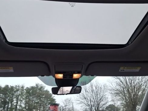 Used 2022 Honda Odyssey Touring image 19