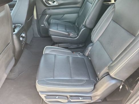Used 2022 GMC Yukon XL SLT w/ SLT Luxury Package AWD/4WD image 17