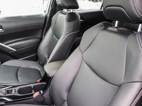 Used 2025 Toyota Corolla Cross XLE w/ Convenience Package AWD/4WD image 30