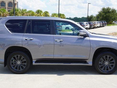 Certified 2023 Lexus GX 460 Premium w/ Accessory Package AWD/4WD image 4