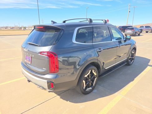 Used 2024 Kia Telluride S w/ S Sunroof Package image 5