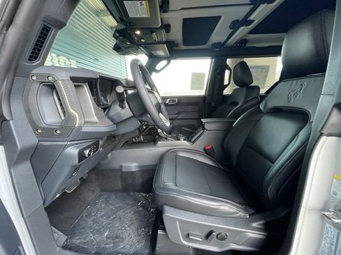 New 2026 Ford Bronco Badlands AWD/4WD image 8