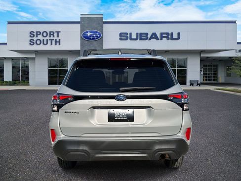Used 2025 Subaru Forester Premium w/ Convenience Package #1 image 4