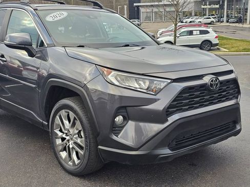 Used 2020 Toyota RAV4 XLE Premium image 2