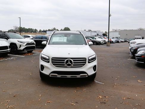 New 2026 Mercedes-Benz GLB 250 4MATIC image 8