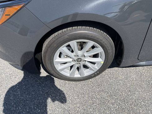 New 2026 Toyota Corolla LE FWD image 12