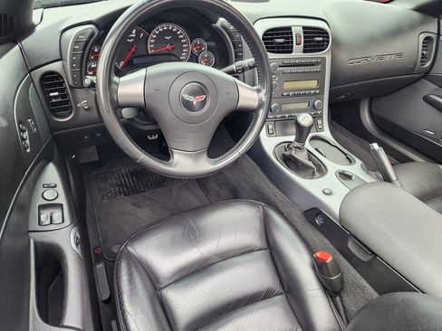 Used 2006 Chevrolet Corvette Convertible w/ Preferred Equipment Group image 20