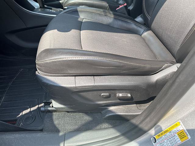 Used 2018 Chevrolet Trax LT w/ LT Convenience Package FWD image 42