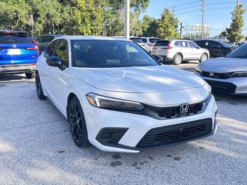 Used 2023 Honda Civic Sport image 7
