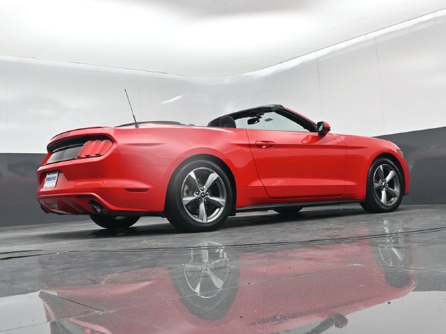 Used 2017 Ford Mustang Convertible w/ Equipment Group 051A RWD image 46