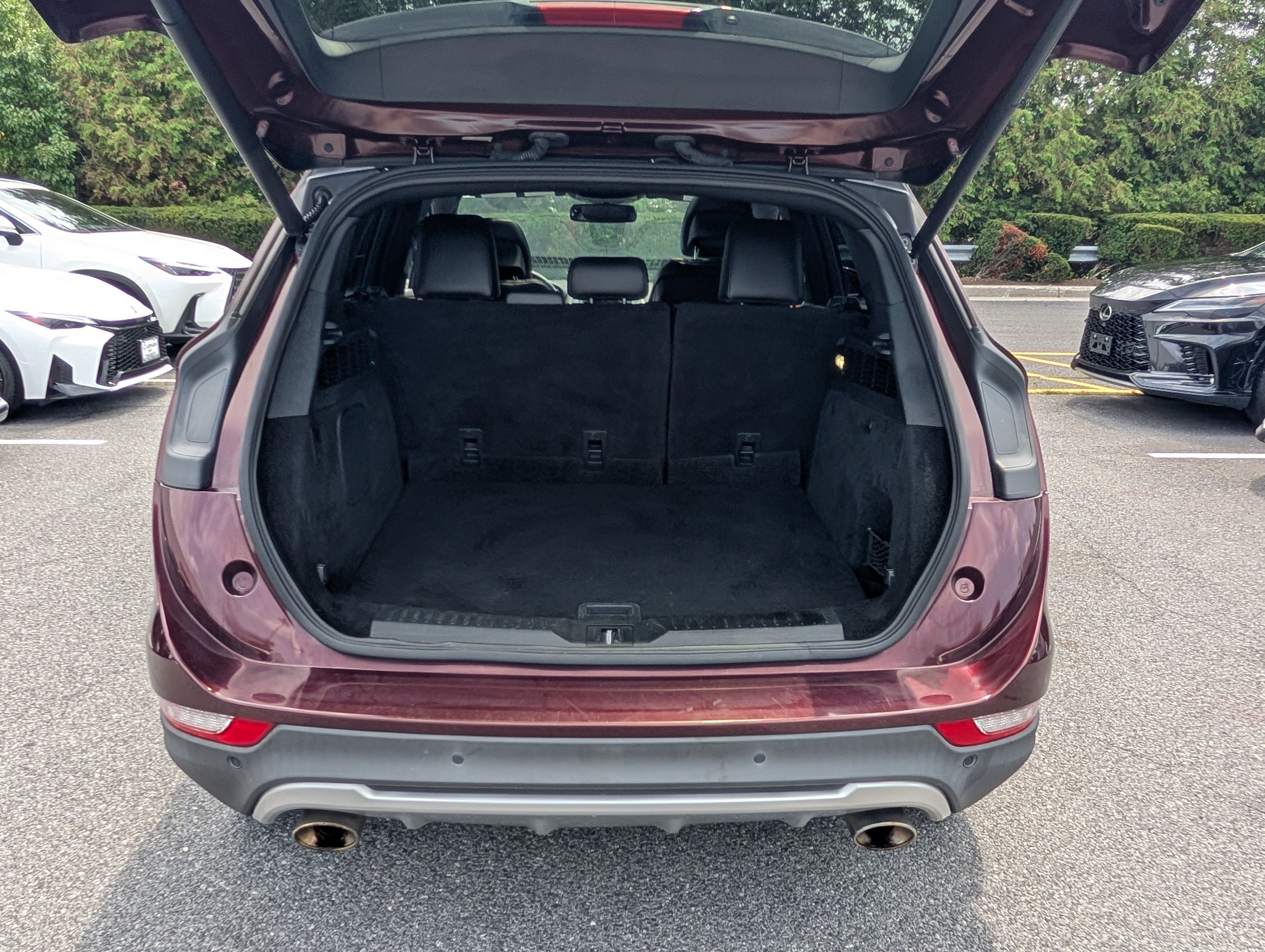 Used 2017 Lincoln MKC Reserve w/ Lincoln MKC Climate Package AWD/4WD image 9
