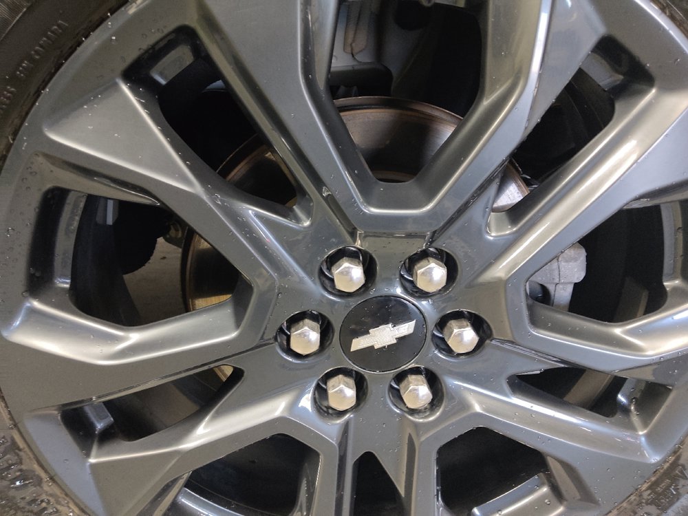 Used 2021 Chevrolet Traverse RS w/ LPO, Floor Liner Package FWD image 31