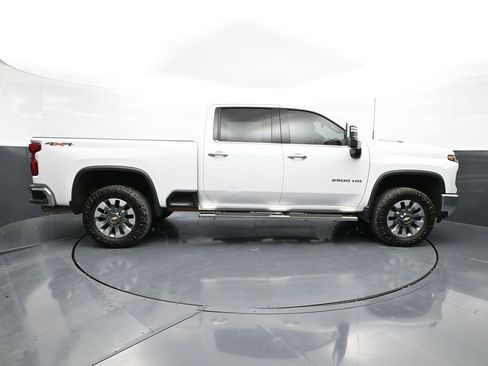 Used 2024 Chevrolet Silverado 2500 LTZ w/ LTZ Convenience Package image 4