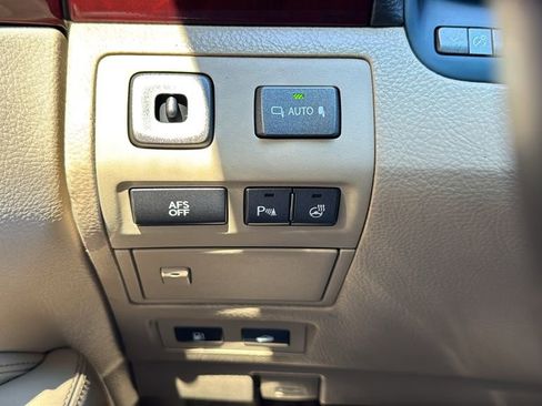Used 2009 Lexus LS 460 RWD image 17
