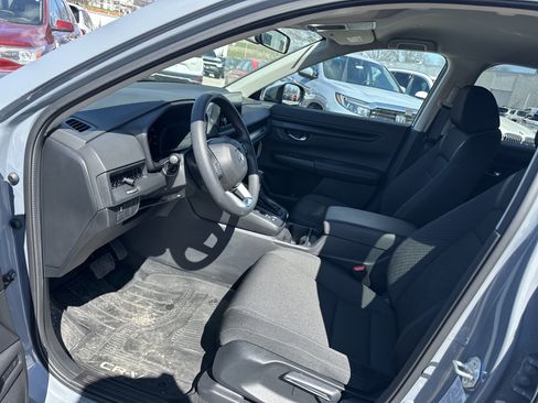Used 2025 Honda CR-V LX image 13