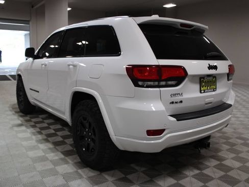 Used 2019 Jeep Grand Cherokee Altitude AWD/4WD image 10