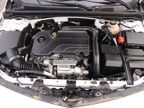 Used 2024 Chevrolet Malibu LT image 33