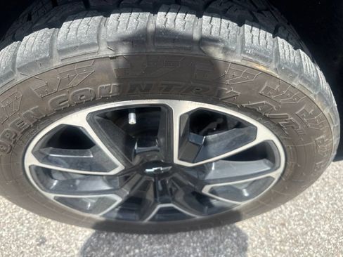 Used 2021 Chevrolet Tahoe RST RWD image 9