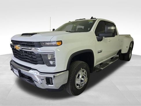 New 2026 Chevrolet Silverado 3500 LT w/ Texas Edition AWD/4WD image 3