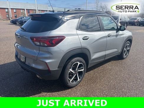 Used 2023 Chevrolet TrailBlazer RS image 3