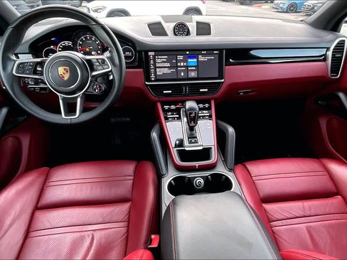 Used 2019 Porsche Cayenne image 14