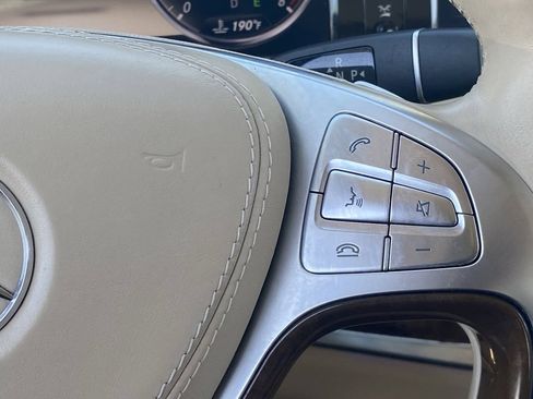 Used 2014 Mercedes-Benz S 550 Sedan image 25