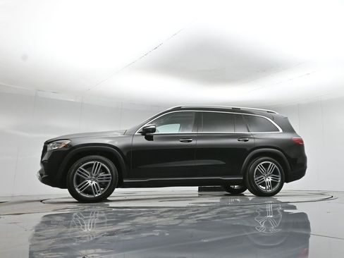 Used 2024 Mercedes-Benz GLS 450 4MATIC image 55