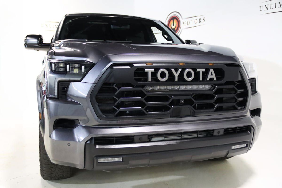 Used 2025 Toyota Sequoia TRD Pro AWD/4WD image 30