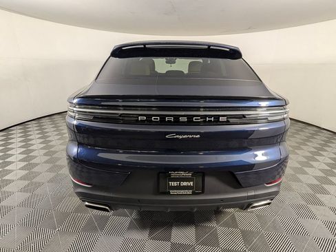 New 2026 Porsche Cayenne Coupe AWD/4WD image 7