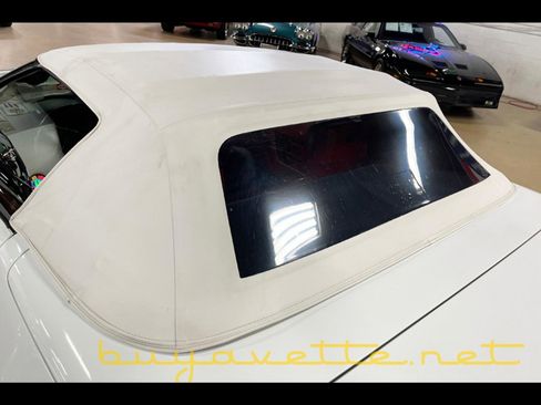 Used 1991 Chevrolet Corvette Convertible image 10