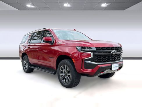 Certified 2024 Chevrolet Tahoe Z71 w/ Luxury Package image 6