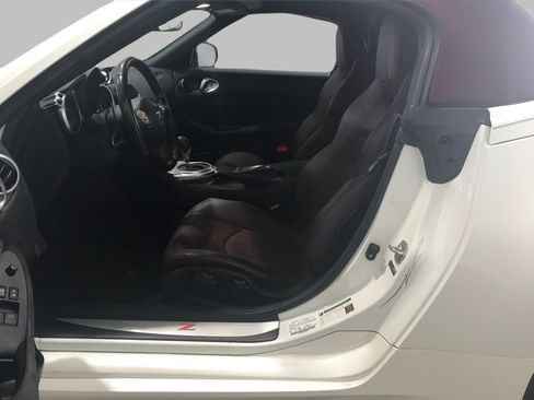 Used 2014 Nissan 370Z Touring w/ Sport Package image 12